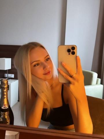 Проститутка Юна